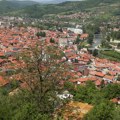 Učenici u školama uče jedno, a onda im organizuju posetu "piramidama" u Visokom: Ministarstvo ćuti