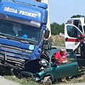 Stravična nesreća u Beogradu: Poginula dvojica tinejdžera, jedan je maloletan (Foto)