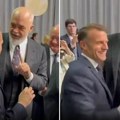 "Moraš da se izviniš": Edi Rama prozivao Makrona, ovaj prasnuo u smeh i pljusnuo Albanca po obrazu (Video)