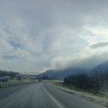 Putevi Srbije: Vozite oprezno zbog ledene kiše, poledice i jakog vetra