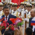 Veliki doček u Pekingu: Topovska paljba za Putina na glavnom trgu
