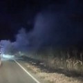 Zapalilo se vozilo na putu Kuzmin–Kukujevci, vatrogasci i policija na terenu