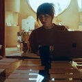 Stiže filmska adaptacija trilera „Verity“: Anne Hathaway i Dakota Johnson u jezivoj priči o tajnama, ljubavi i opsesiji Više…