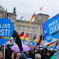 Nemačka ujedinjena, dubok jaz ostao: Država bremenita problemima slavi 33. rođendan