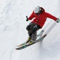 Šta je starije, skijanje ili bolovanje Bankar Damir otišao na bolovanje pa na skijanje, sad se sudi sa firmom