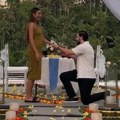Slobodan je zaprosio Sandru na Baliju: Svi pričaju o reakciji snimatelja koji je ukrao šou! Buduća mlada šokirana (video)