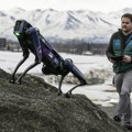 Robot će patrolirati aerodromom na Aljasci da bi plašio divlje životinje