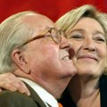 Marin le Pen odala počast ocu