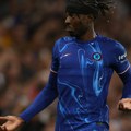 Ferdinand napao navijače Arsenala zbog Maduekea: Vi ste sramota!