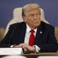 Donald Tramp "dreknuo" na medije: Američki predsednik besan je zbog ove footgrafije, objasnio razloge