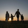 Čutićima pripala jubilarna kuća: Tanja i Slavko imaju četiri sina i odlučili su da žive u Česteregu
