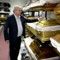 Pogledao sam u retrovizor pogrebnih kola i video oči: Čuveni pogrebnik Drnda za Telegraf! Vozio i Miloševića
