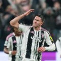 Posvađali se Vlahović i Lokateli na utakmici sa Fjorentinom, Juventus ih kaznio