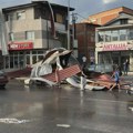 U jakom nevremenu u Skoplju povređeno 15 osoba: Pričinjena velika šteta