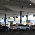Čeka se samo na ovom graničnom prelazu Najnovije stanje na putevima: Na naplatnim rampama bez zadržavanja, a evo kakva je…