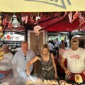 Tatjana Macura roštilja na Roštiljijadi, pohvalila Leskovac za podršku roditeljima-negovateljima