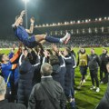 Dijamanti su večni - Džeko će sijati zauvek: Zbog njega je i porcija ćevapa povećana na 11