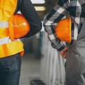 Saveti postoje, dijalog se čeka: Mogu li radnici, poslodavci i lokalne vlasti do zajedničkih rešenja?