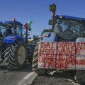 Besni farmeri pred rimom: Protesti u Italiji se rasplamsavaju: Na sledećem skupu poljoprivrednici najavili upade traktorima na…