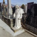 Skulptura devojčice sa krilima anđela podignuta u Vranju pre jednog veka u spomen na Lulu Mirković i danas pleni lepotom