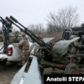 Ukrajina tvrdi da je utrostručila proizvodnju oružja, dok vojna pomoć sa Zapada kasni
