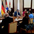 Predsednik Vučić se sastao s Patricijom Lips: Otvoreno o svim pitanjima koja trenutno opterećuju odlične odnose Srbije i…