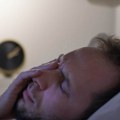 Šta znači bol u glavi samo na jednoj strani? Nije isto ako traje 15 minuta i 24 sata