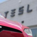 Ilon Mask: „Tesla” planira probni rad robotaksija u Ostinu u Teksasu do kraja juna