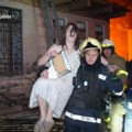 Strašan ruski napad na Odesu: Zgrada izgorela do temelja, ljudi u agoniji! Dron uleteo u soliter, potresne slike sa lica mesta…