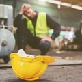 Temperatura prelazi 40 stepeni: Na rad pod visokim temperaturama najviše se žale fabrički radnici