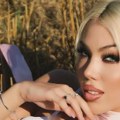 Udala se ćerka naše poznate voditeljke: Mlada blistala poput princeze u venčanici, mladoženja nosio uniformu