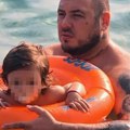Aleksandra ne ulazi u Elitu, a evo kako Filip Car uživa: Bivši rijaliti učesnik se ne odvaja ćerkice na moru