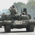 Tenkovi danima na ulicama: "Snaga jedinstva" ili parada saobraćajnog kolapsa i pražnjenja džepova građana?