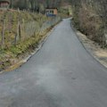 Asfaltiranje u Žičkoj ulici u Sevojnu