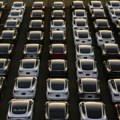 Тесла више није највећи продавац ЕВ