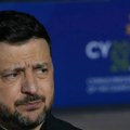Zelenski: "Rusija kidnapuje ukrajinsku decu i da obučava ih za borbu"
