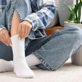 Potopim bele čarape u ovu tečnost na 2 sata: Domaćice u neverici zbog trika koji vraća belinubez trljanja!