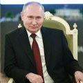 Putin obavešten da je oštećen ruski brod na Krimu, Zelenski zahvalio ukrajinskoj vojsci na akciji