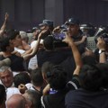 Haos na ulicama Jerevana: Nastavljene demonstracije protiv Pašinjana, u parlamentu svađa premijera i opozicije