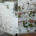 Zabelelo kao da je pao sneg: Nezapamćeno nevreme pogodilo Šumadiju, grad napravio ogromnu štetu na imanjima