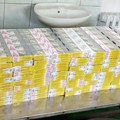 Pokušao da prošvercuje114 boksova cigareta