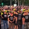 Veliki broj građana uputio se sa Slavije ka Bulevaru: Stoje tik uz kordon