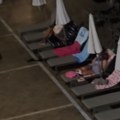 Nerealna scena u luksuznom hotelu! Platili noć 230 evra po osobi pa odlučili na bizaran način da zauzmu ležaljke: Ljudi u…