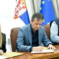 (Video) U vodovodnu mrežu u Vršcu se ulaže 287 miliona dinara 18,5 kilometara biće gotovo za godinu dana, ministar Glišić…