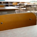 Ужас у Сјеници: Ученик донео пиштољ у школу