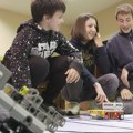 Да ли ће вештачка интелигенција заменити професоре у Србији? Министар просвете открио која ће бити њена улога
