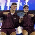 Đoković i Sabalenka? Alkaras i Serena? Ne, Menšik i Muhova! VIDEO