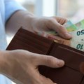 Muškarac (52) na pumpi pronašao novčanik pun para - ono što je uradio dirnulo je mnoge