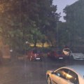 Posledice olujnog vetra u Šumadiji – bez struje 12.000 potrošača, spaseno šest osoba u Kragujevcu