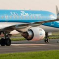 Čoveka usisao motor aviona: Užasna smrt na aerodromu u Amsterdamu, hororu svedočili putnici i posada!